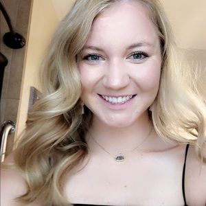 Meet your Posher, Alli